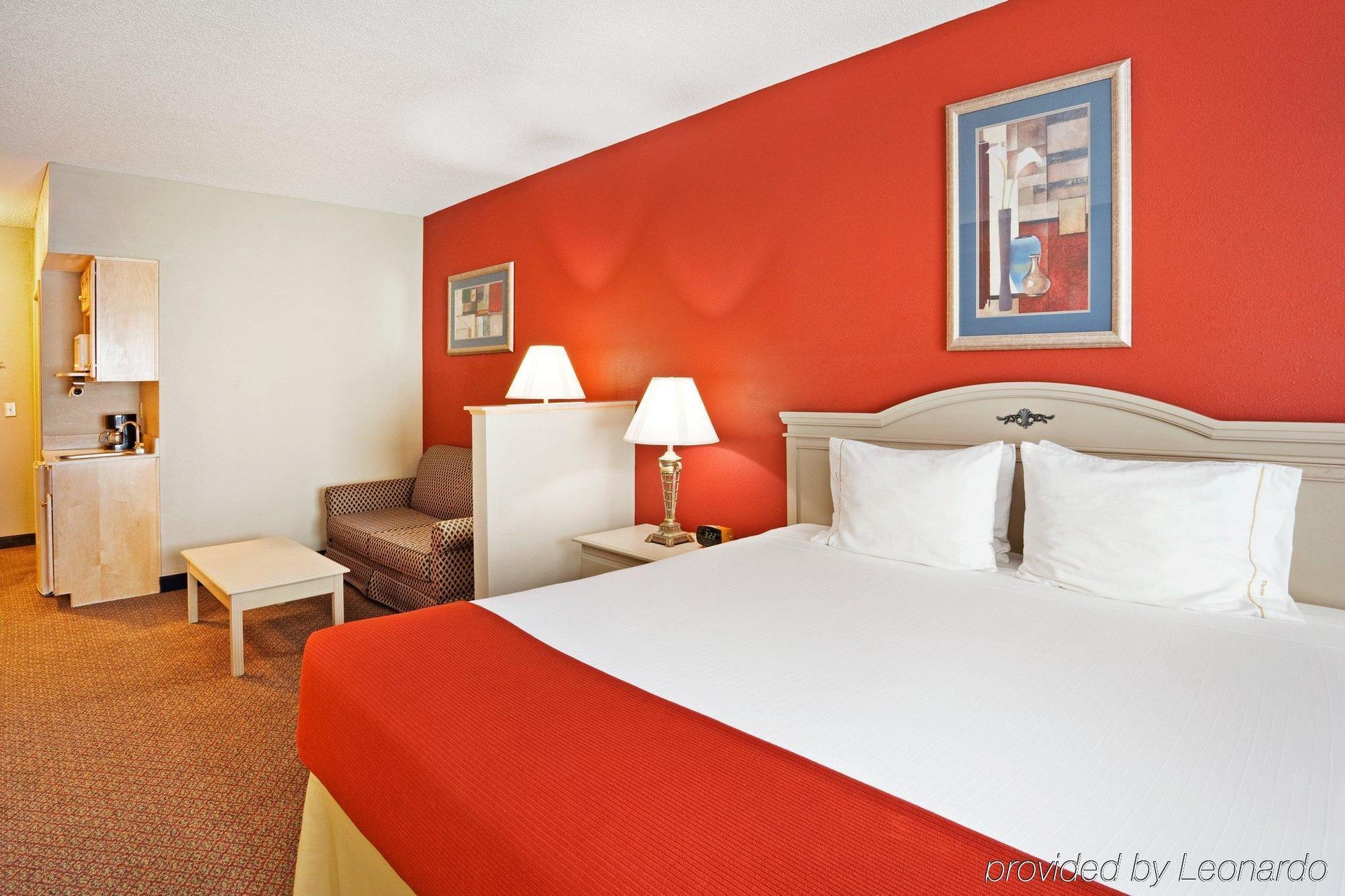 Holiday Inn Express Hotel & Suites London By Ihg Cameră foto