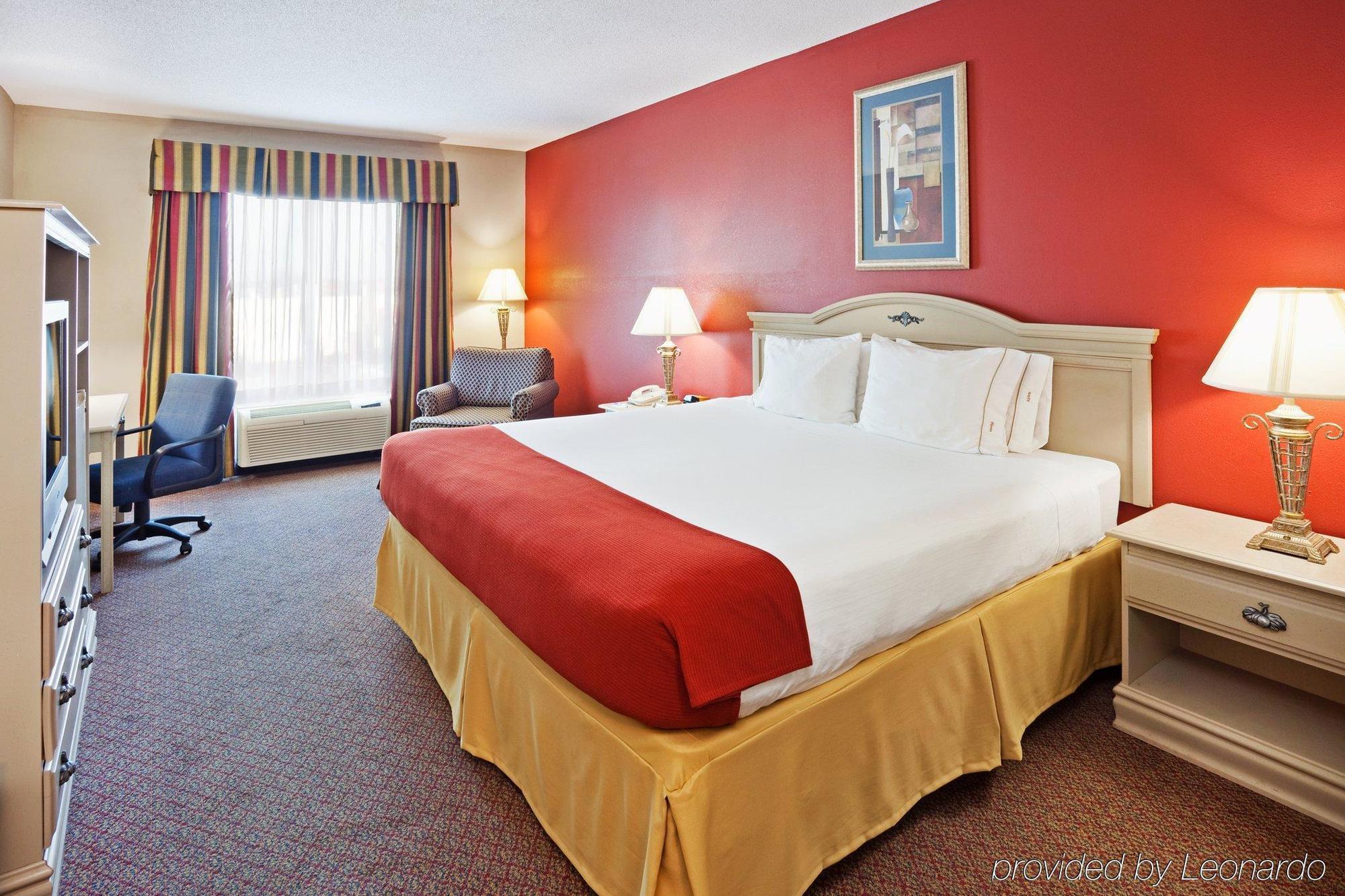 Holiday Inn Express Hotel & Suites London By Ihg Cameră foto